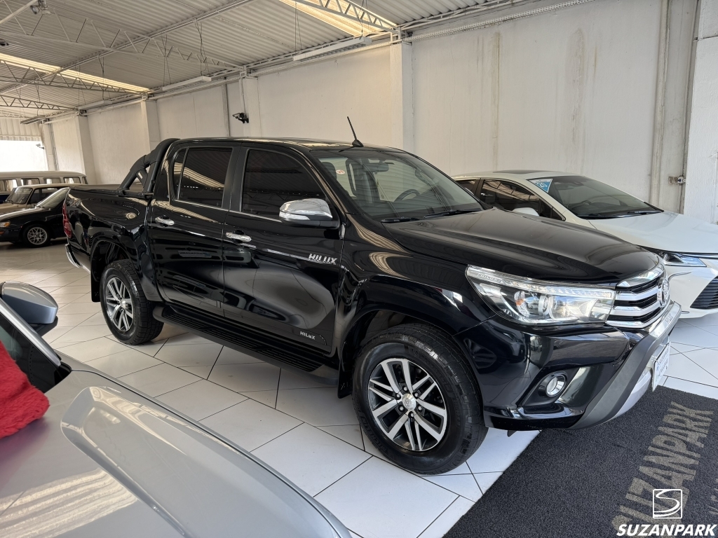 TOYOTA HILUX CD SRX 2.8 AT