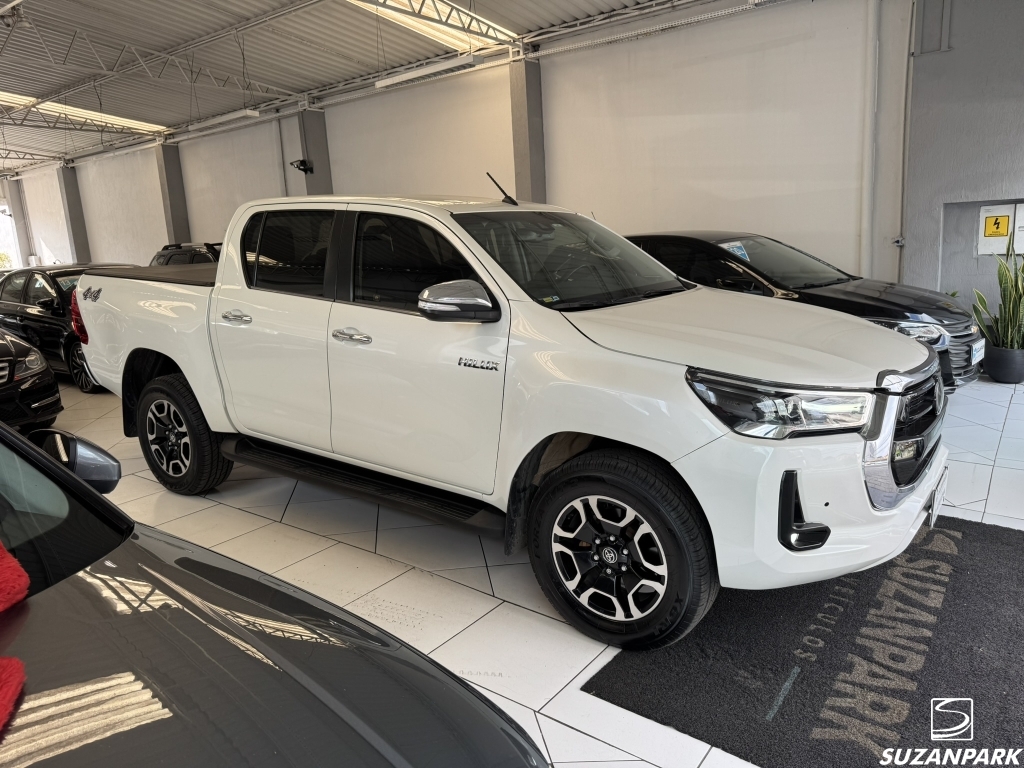 TOYOTA HILUX CD SRX 2.8 AT 4X4